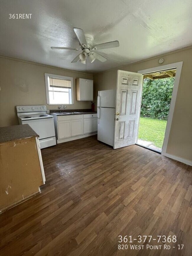 Photo - 820 W Point Rd Unidad 17