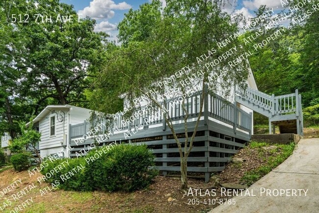 Photo - 512 7th Ave E