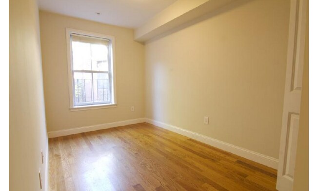 Photo - 96 Hammond St