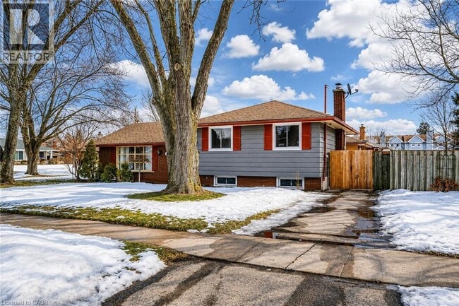 Photo - 33 Fairlawn Rd