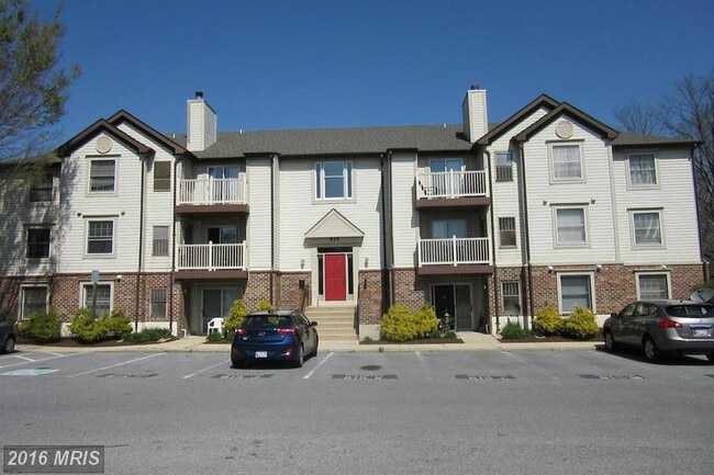 Building Photo - 815 Stratford Way Unit M
