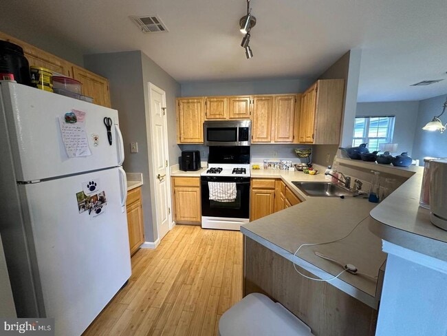 Photo - 107 Oriole Ct