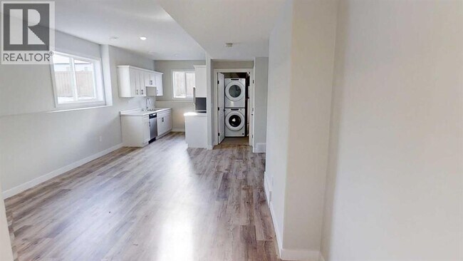 Photo - 9513-9114 114 Ave