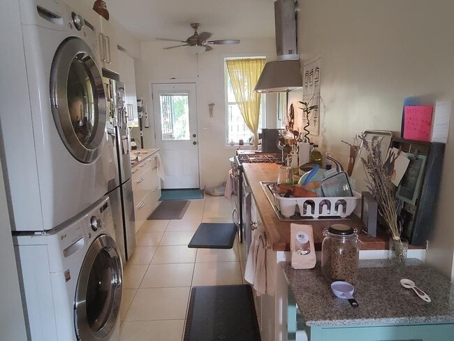 Photo - 707 15th St NE