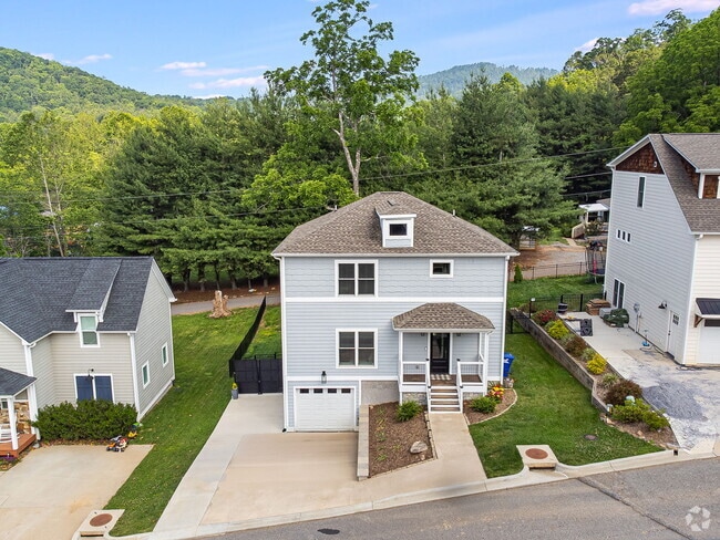 Building Photo - 304 Magnolia Ridge Rd Rental