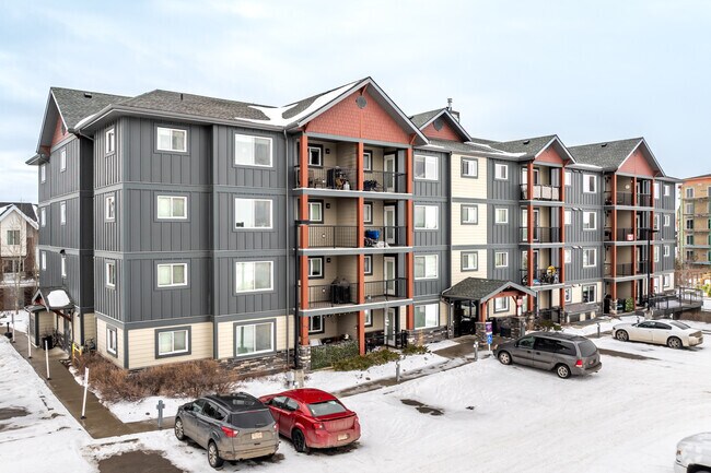 Building Photo - Emerald Hills Apartments