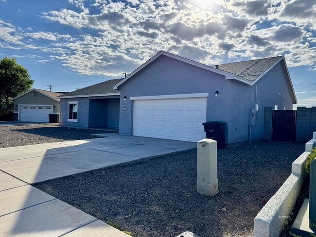 Photo - 860 S Flagstone Wy