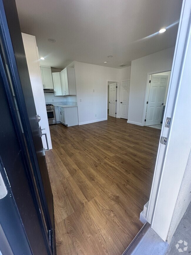 Building Photo - 13613 Crewe St Unit Brand new ADU Rental