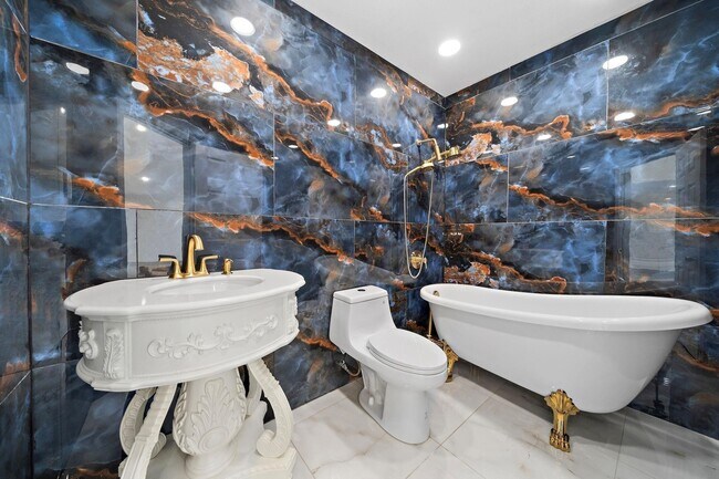 Photo - 1068 Chimney Rock Rd