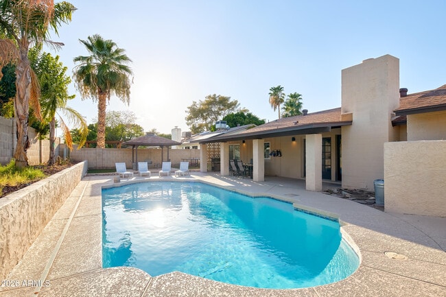 Photo - 2331 E Sunnyside Dr