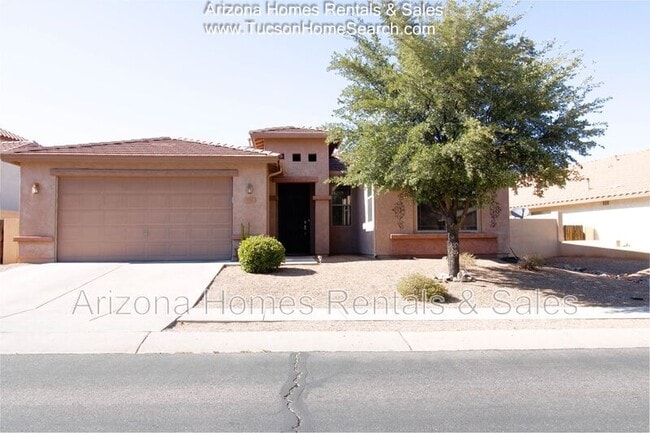 Building Photo - 732 West Camino Tunera