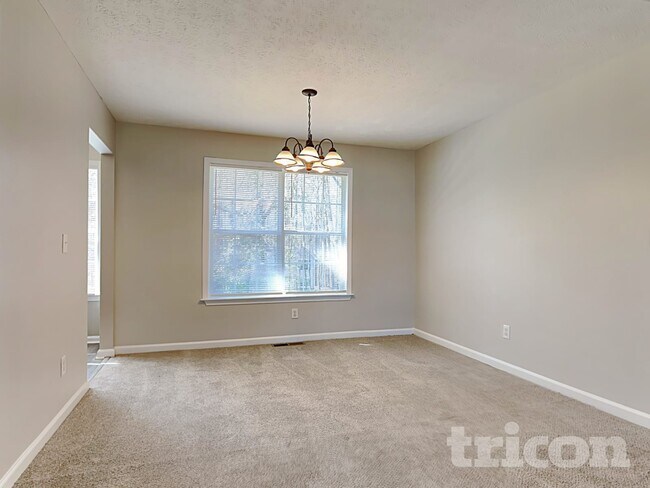 Photo - 87 Princeton Dr