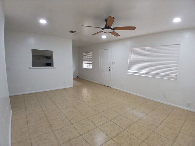 162 W Alamo St Unidad B