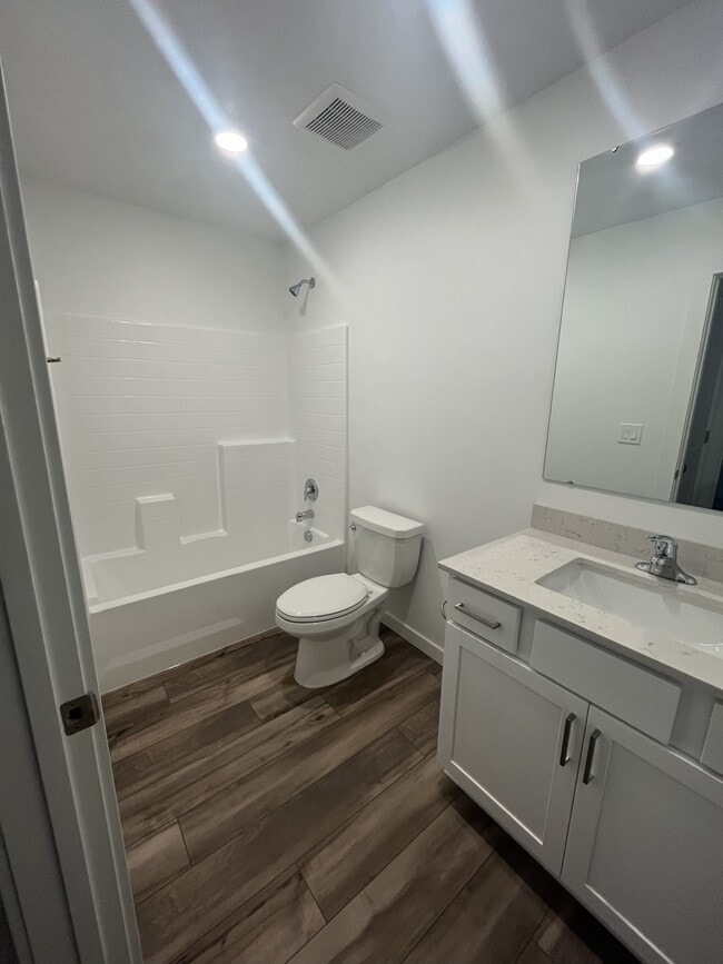 Photo - 8600 Wishmore St