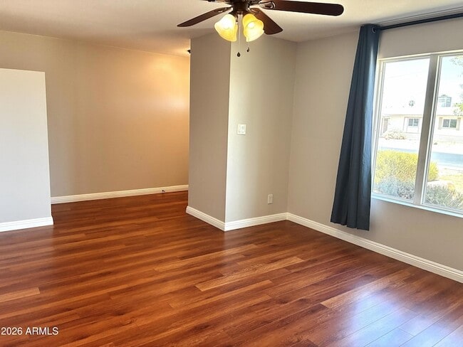 523 E Malibu Dr