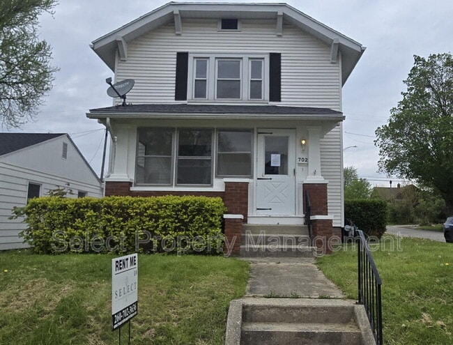 Photo - 702 Archer Ave