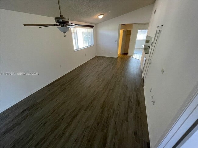 Photo - 14208 Glenmoor Dr Unit 14208