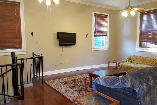 Photo - 920 Frenchmen St