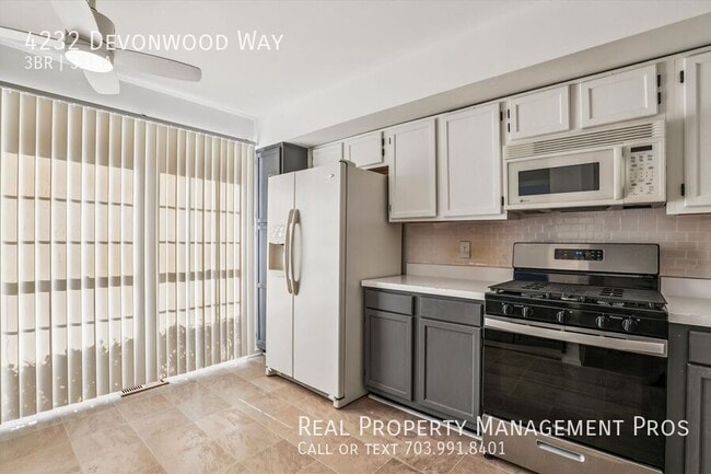 Photo - 4232 Devonwood Way