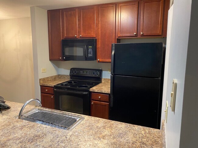 Photo - 204 Glengarry Dr Unit 104
