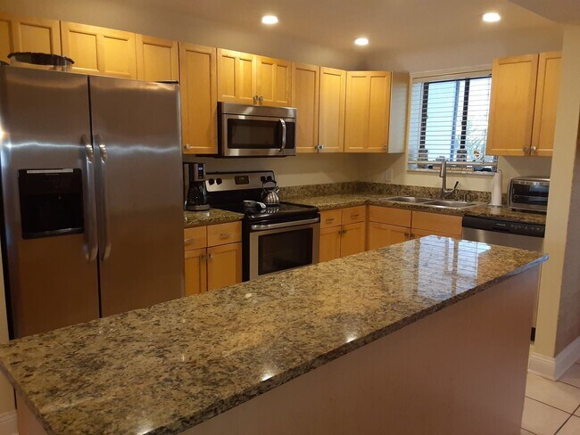 Photo - Seasonal/short term ONLY  Nicely renovated...