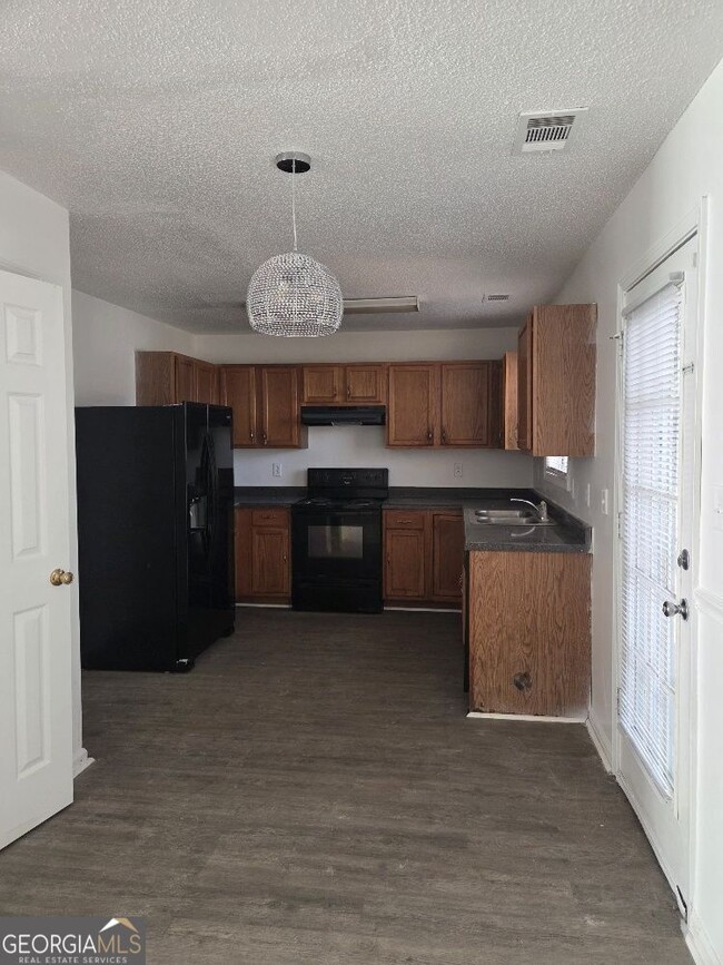 Photo - 7146 Ravenwood Ln