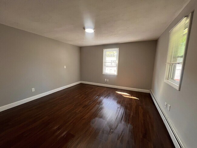 41 Park St Unit 4