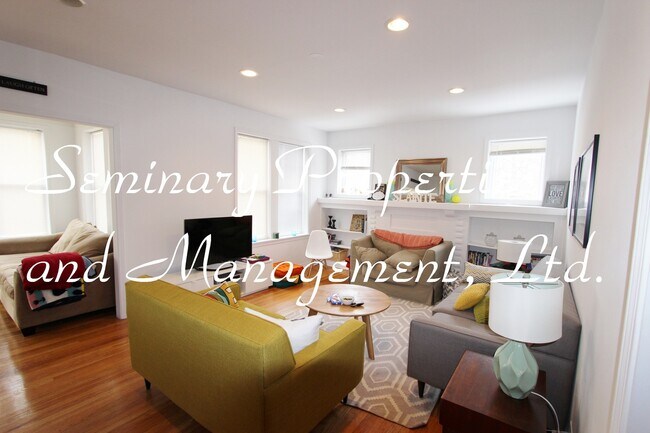 Photo - 3453-55 N Bosworth