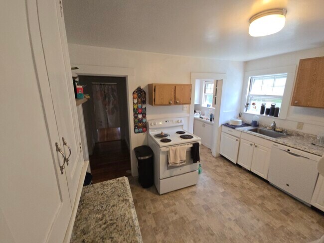 Photo - 281 Lowell Ave Unidad 2