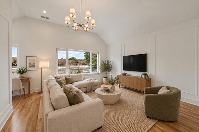 1355 W 16th St