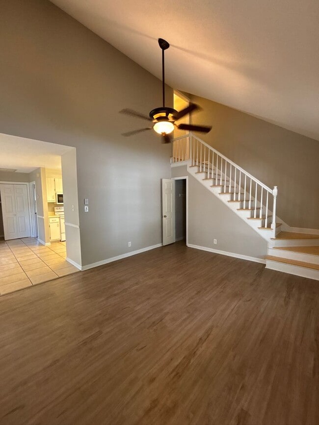 Building Photo - Townhome for Rent