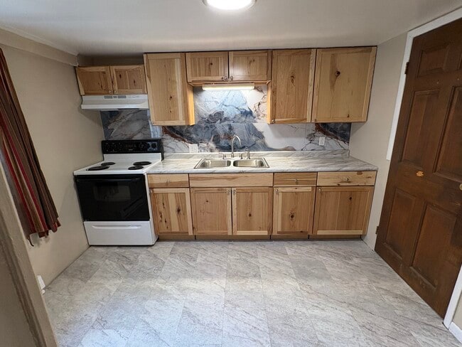 Photo - 103 E Steuben St Unit 102