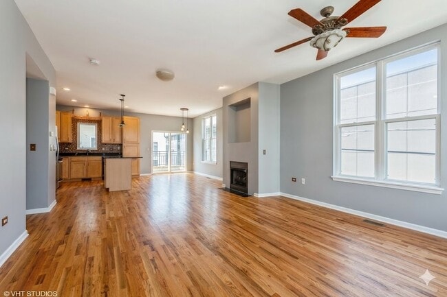 Photo - 3238 N Kilbourn Ave