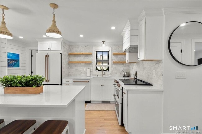 22 Oldfield Dr