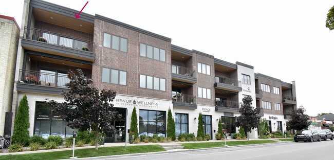 Balcony 310 - 607 Randolph St Unit 310