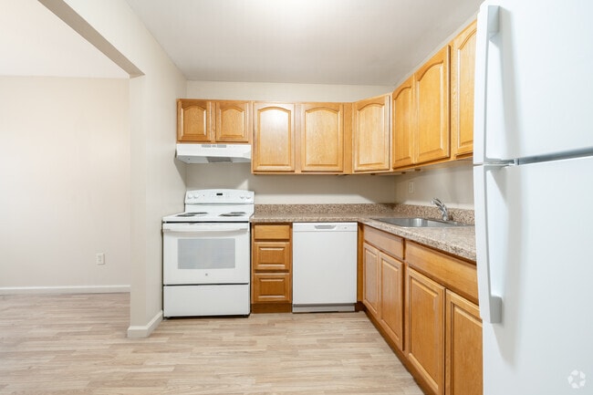 1BR, 1BA - 850SF - Kitchen