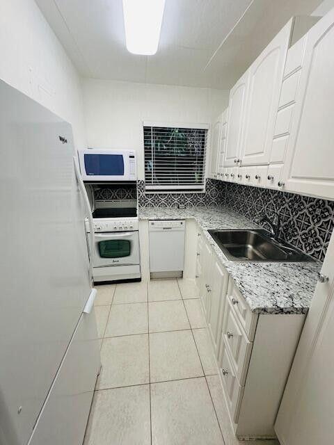 Photo - 555 Banyan Tree Ln Unit 5
