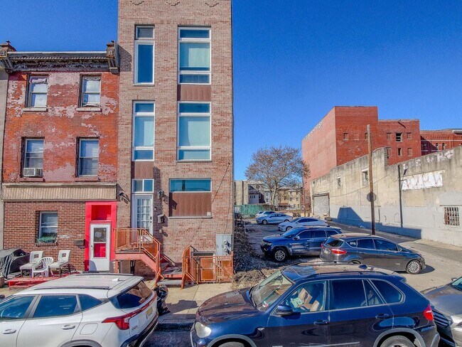 Photo - Three Bedroom Modern Olde Kensington Condo with Roofdeck Unit R2