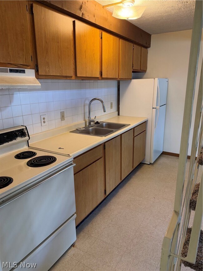 Photo - 49 W 8th St Unit 5