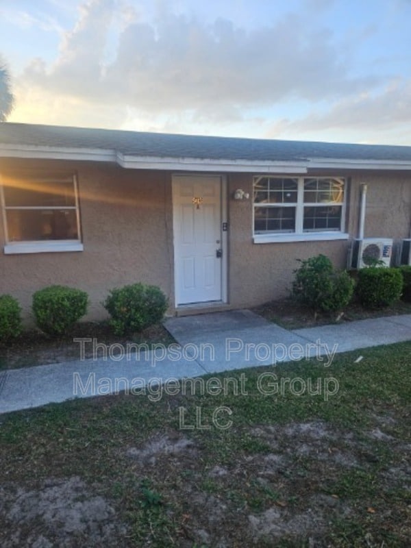 Photo - 9413 Grandfield Rd