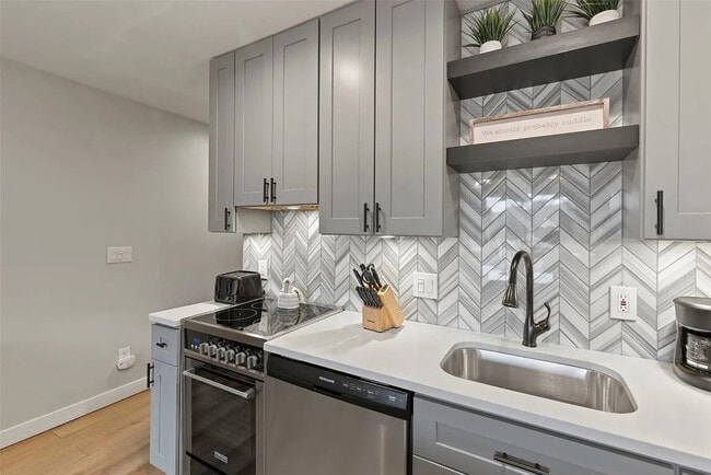 Photo - 99 Granite St Unidad 316