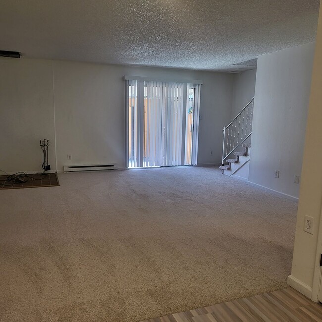 Photo - Nice Smithridge condo