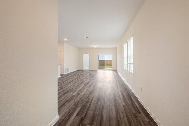 Photo - 391 Wren Ln