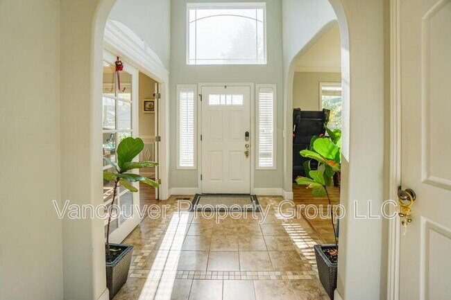 Photo - 4404 NE 98th Cir