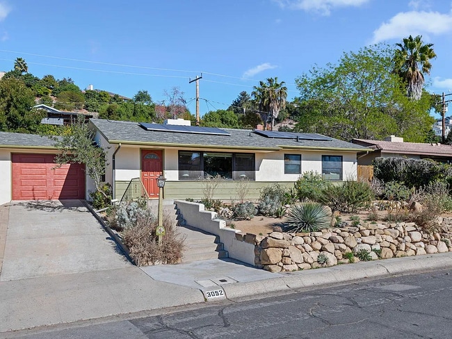 Building Photo - 3052 Lucinda Ln