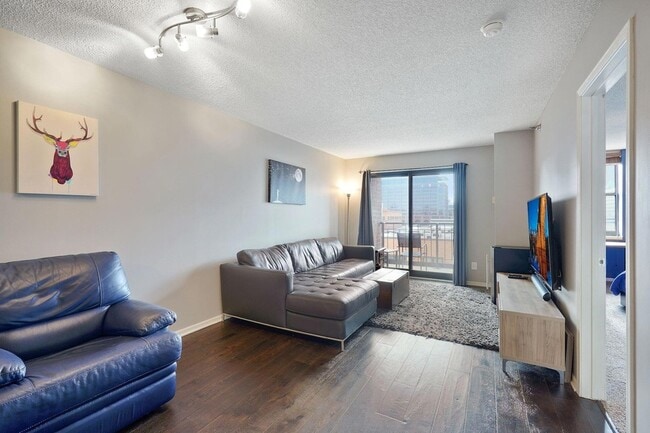 Photo - 401 S 1st St