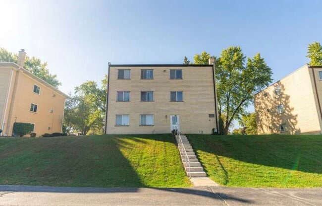 Photo - 261 Nordic Rd