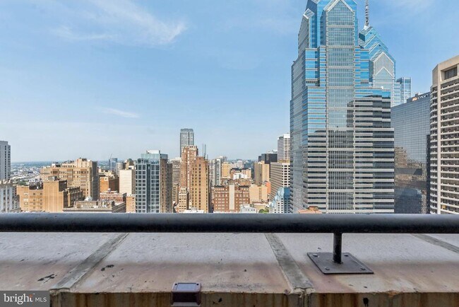 Building Photo - 111 S 15th St Unit P304 Rental