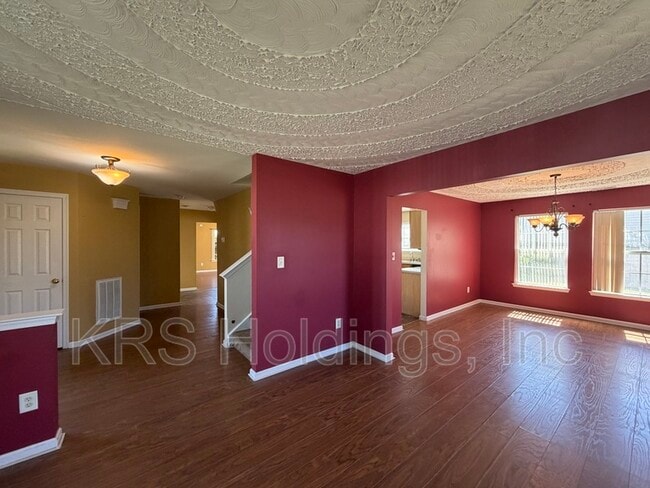 Photo - 120 Kennet Dr