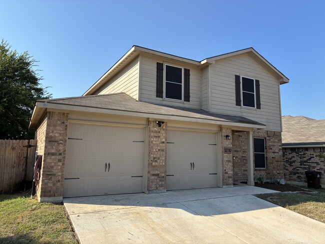 Frente de la casa - 12710 Clearwater Cv